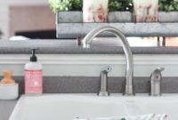 Cozy Farmhouse Christmas Kitchen Decorating Ideas