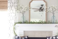 Stylish Summer Mantel Decorating Ideas