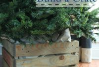 How to Make a DIY Christmas Tree Collar