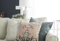 How to Choose and Style Throw Pillows for Your Sofa