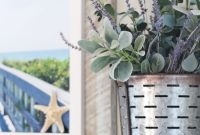 25+ Summer Mantel Decor Ideas for Your Fireplace