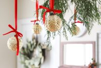 7+ Christmas Ribbon Decorating Ideas and Where to Buy