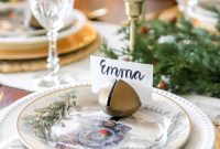Deck the Dining Room: Christmas Decor and Table Ideas