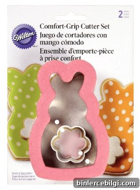 These bunny-shaped crispy treats would be a fun thing for Miss A and I to do (and eat!) together. :) They would make a great treat to make for a kids' Easter party or just for fun at home! | TheTurquoiseHome.com