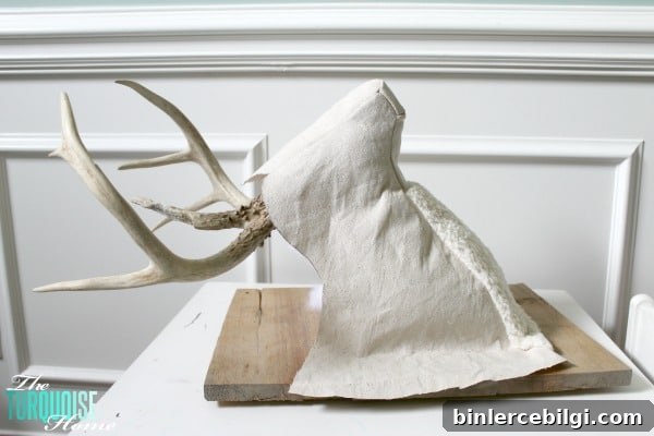 DIY Plush Deer Head | TheTurquoiseHome.com