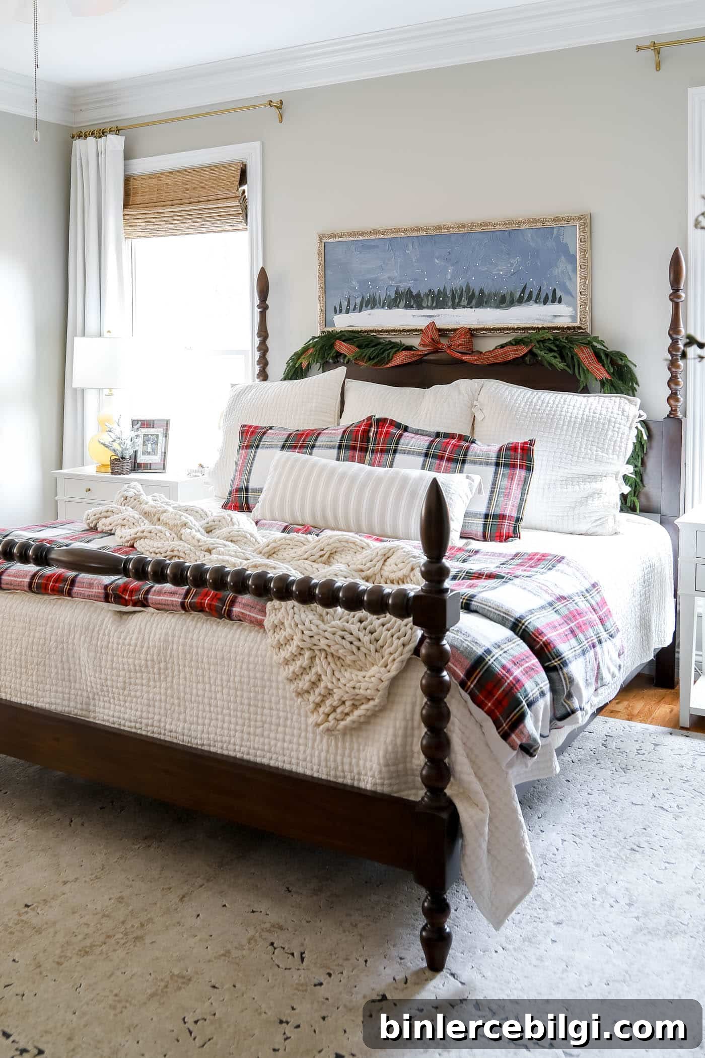 Ivory and charcoal vintage-style rug in a bedroom
