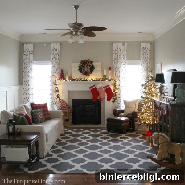 Christmas Home Tour 2013: Pretty in Plaid