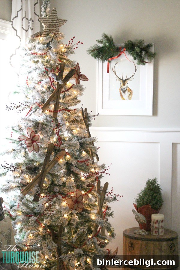 A Traditional Christmas Home Tour at TheTurquoiseHome.com