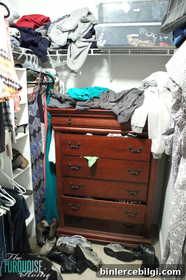 Decluttering the Master Closet using the KonMari method | Details at TheTurquoiseHome.com