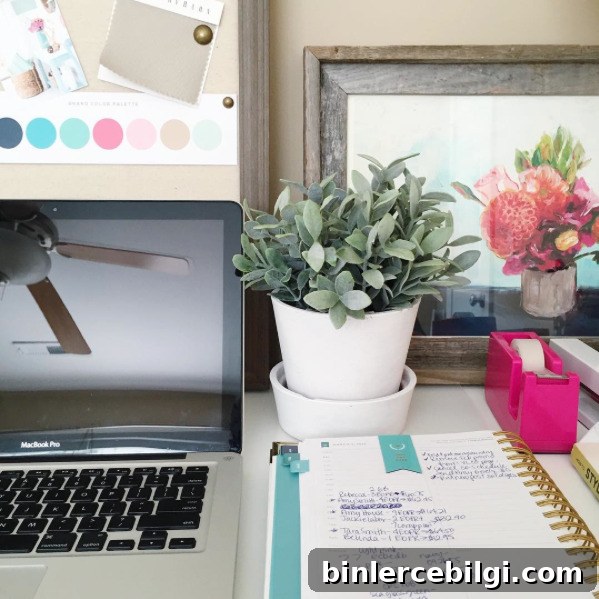A Blogger Office Makeover | TheTurquoiseHome.com