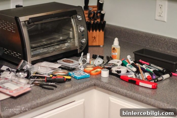 How to Organize Your Junk Drawer in 15 Minutes! | 30 Days to Less of a Hot Mess Challenge