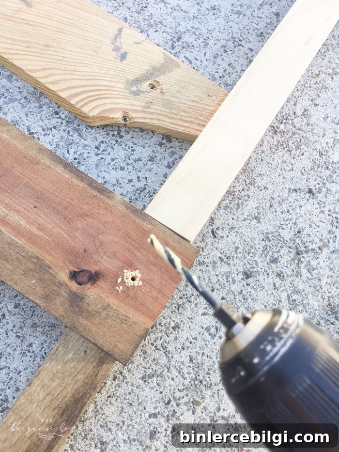 Screw in rungs on blanket ladder