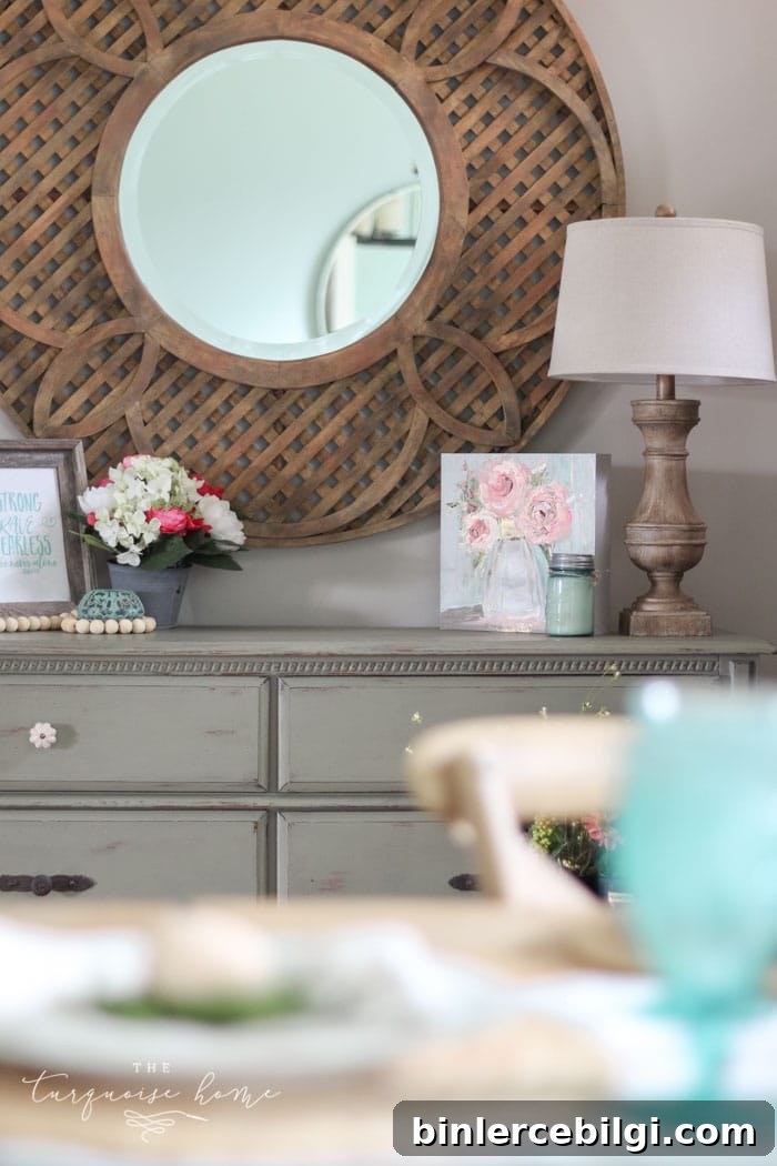 Simply perfect!! A simple Spring tablescape and entry way