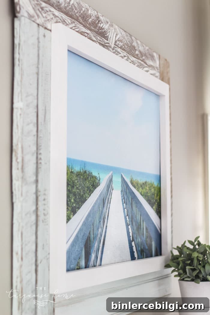 Get this gorgeous beach-inspired DIY framed canvas art with this simple tutorial! READ MORE >>