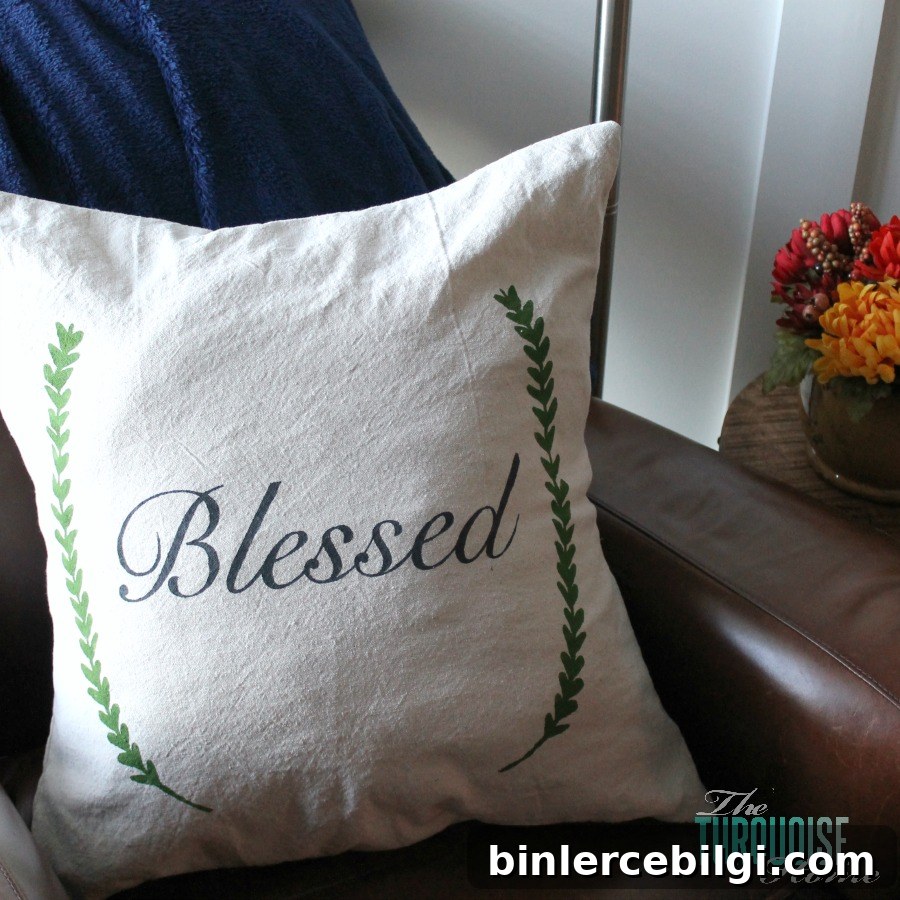 DIY Stenciled Drop Cloth Pillow #diy #dropcloth #silhouette