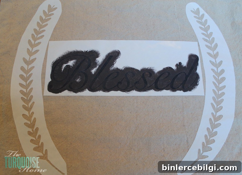 DIY Stenciled Drop Cloth Pillow #diy #dropcloth #silhouette