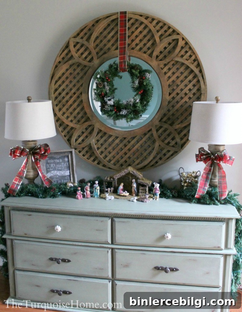 Christmas Home Tour 2013: Pretty in Plaid