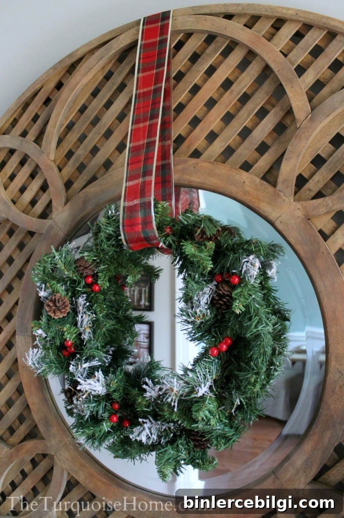 Christmas Home Tour 2013: Pretty in Plaid