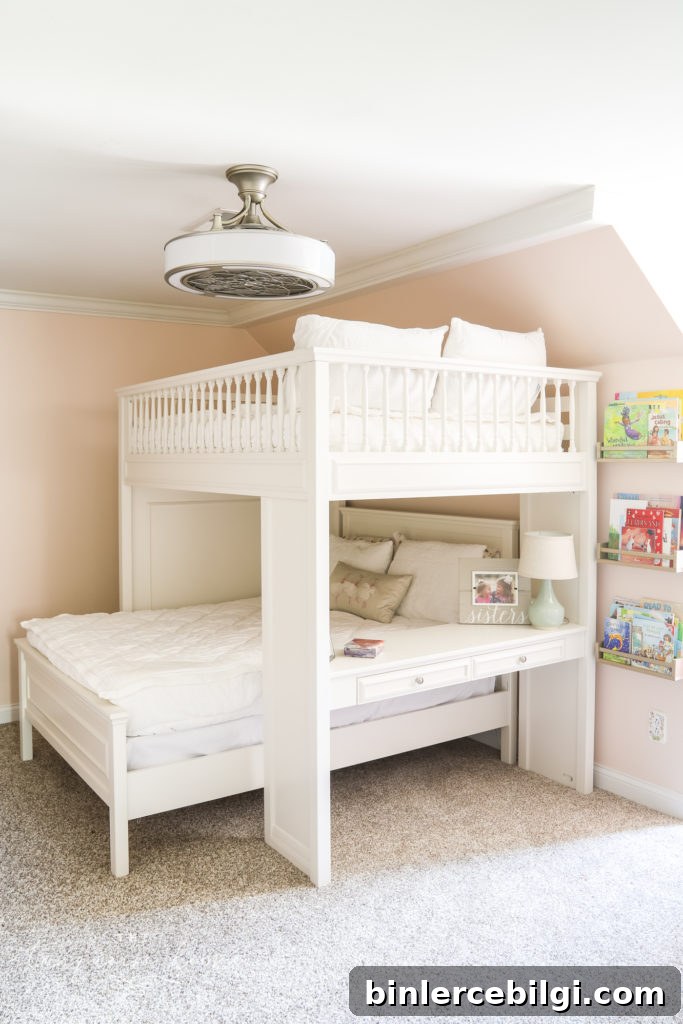 Built-in Desk in Bunk Bed/Loft Bed