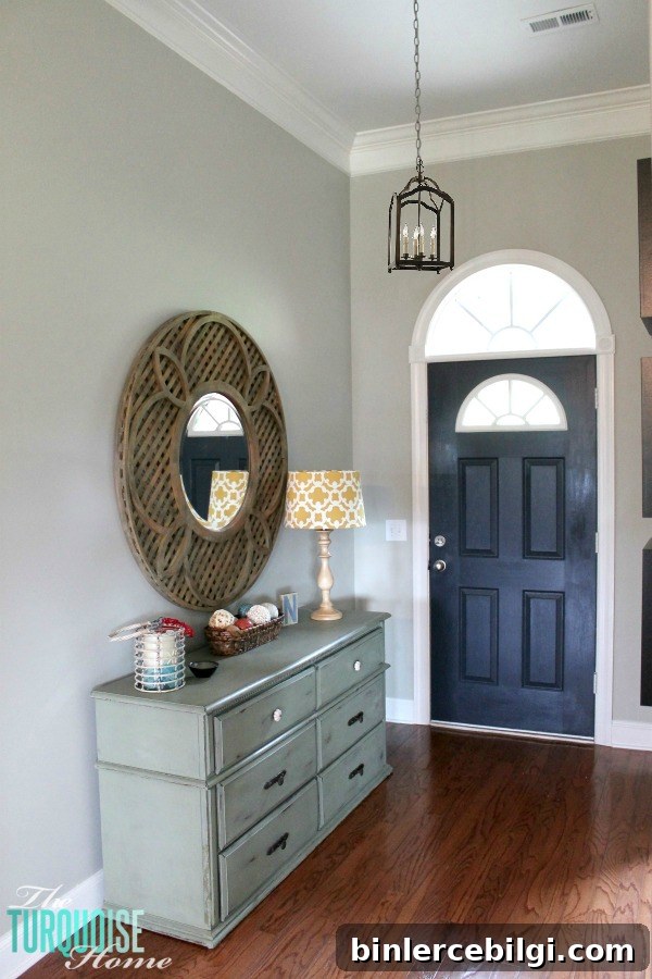 Which lantern is your favorite? 5 Favorite Entry Way Lanterns via TheTurquoiseHome.com