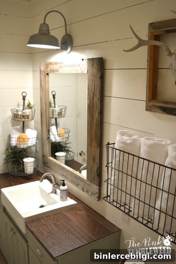 Farmhouse Bathroom Essentials: Key Design Elements 13 Pretty farmhouse bathroom design