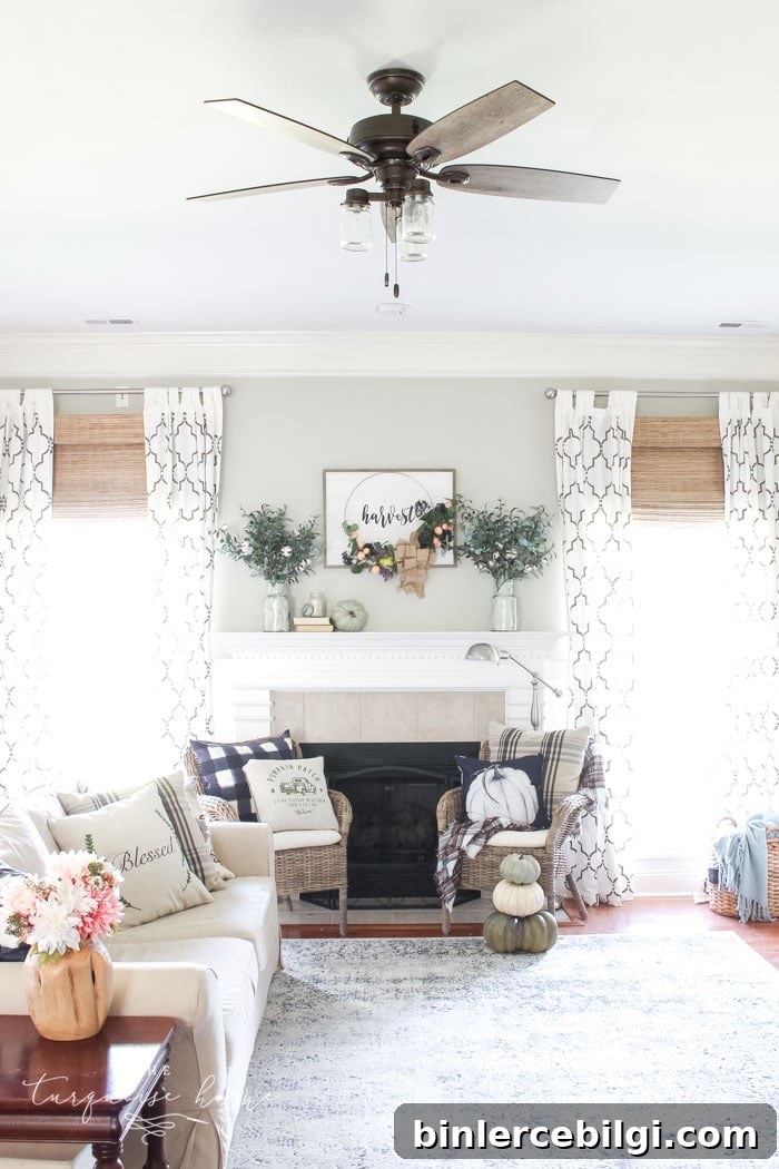 This gorgeous Joanna Gaines' style farmhouse ceiling fan won't break the bank! #farmhouseceilingfan #ceilingfan #farmhouse #joannagaines #theturquoisehome #diyhomedecor