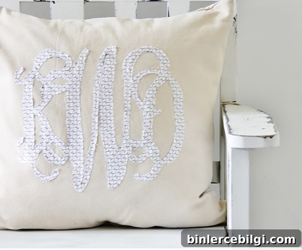 DIY monogrammed pillow | fabric cut out monogram