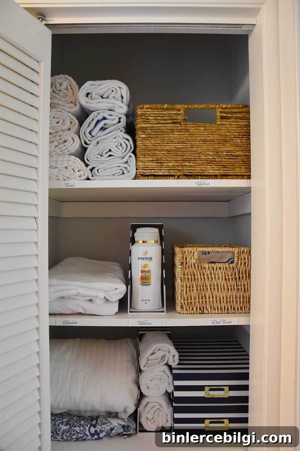 Grouped similar items in a linen closet