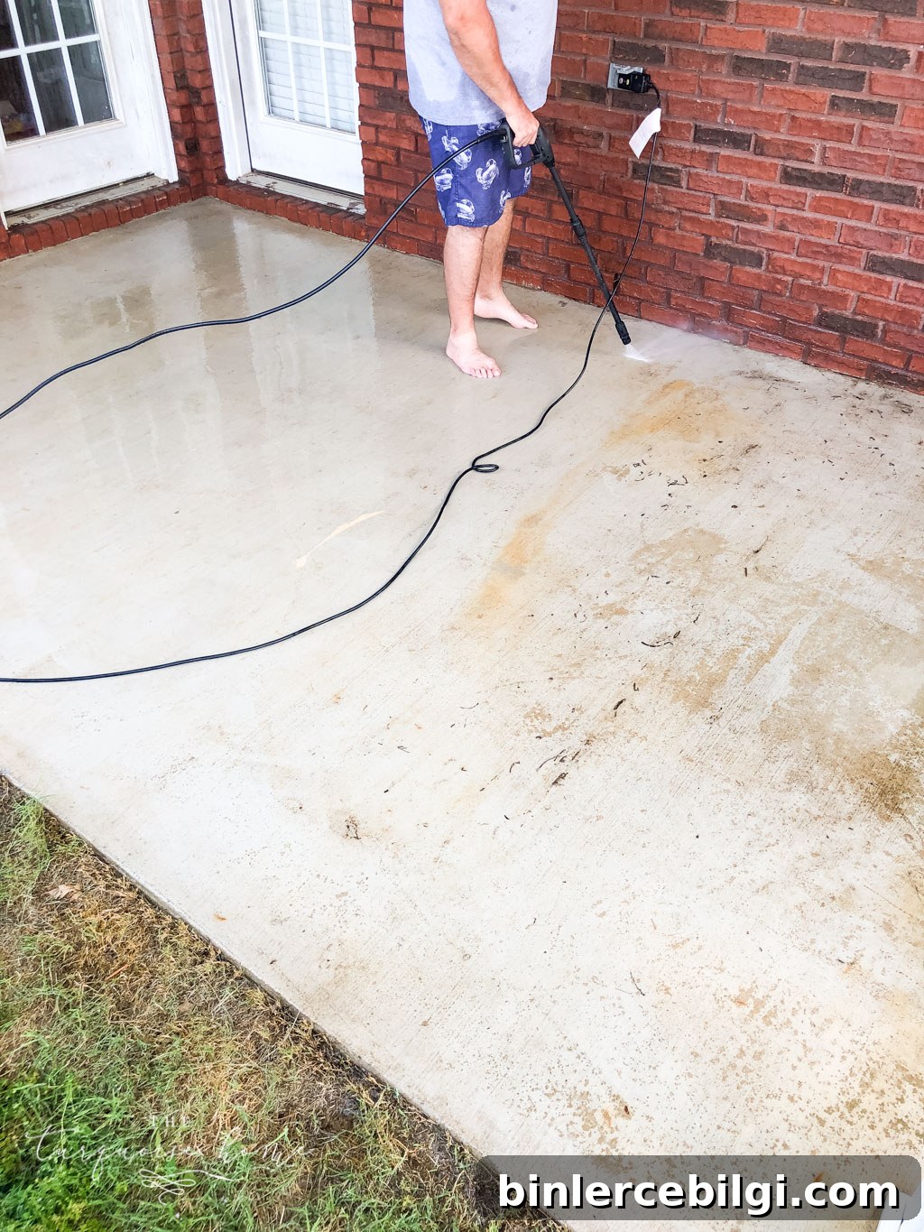 How to Paint a Concrete Patio for Long-Lasting Results 5 How to Paint a Concrete Patio - pressure wash the patio