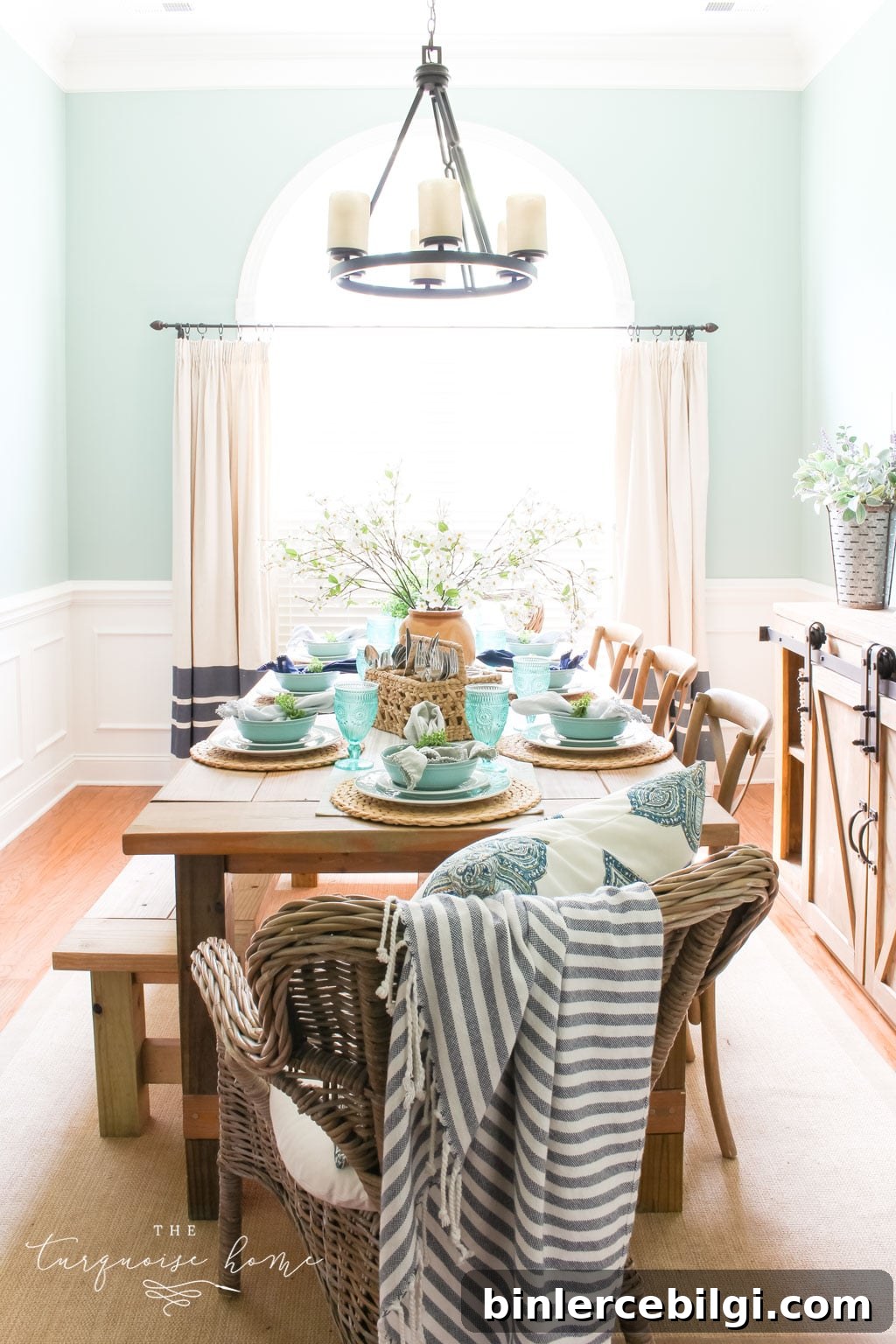 Breezy Summer Dining Room Decor Ideas 4 a Simple Summer Dining Room Tour - with turquoise plates and a gorgeous farmhouse table