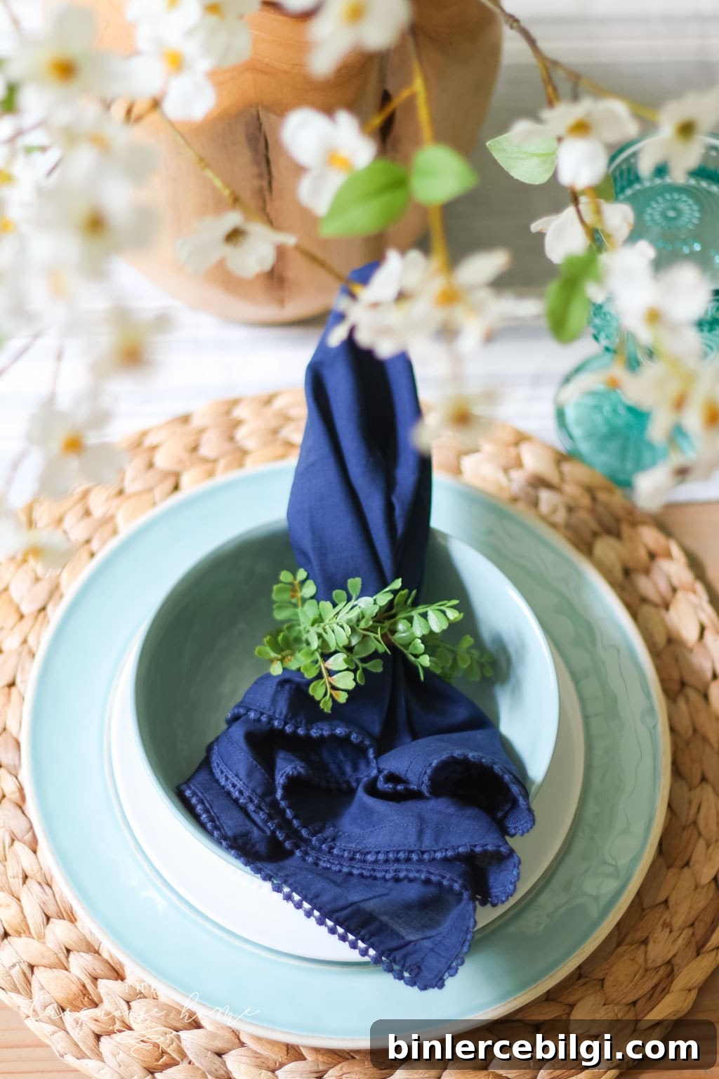 Breezy Summer Dining Room Decor Ideas 6 a Simple Summer Dining Room Tour - with turquoise plates and a gorgeous farmhouse table