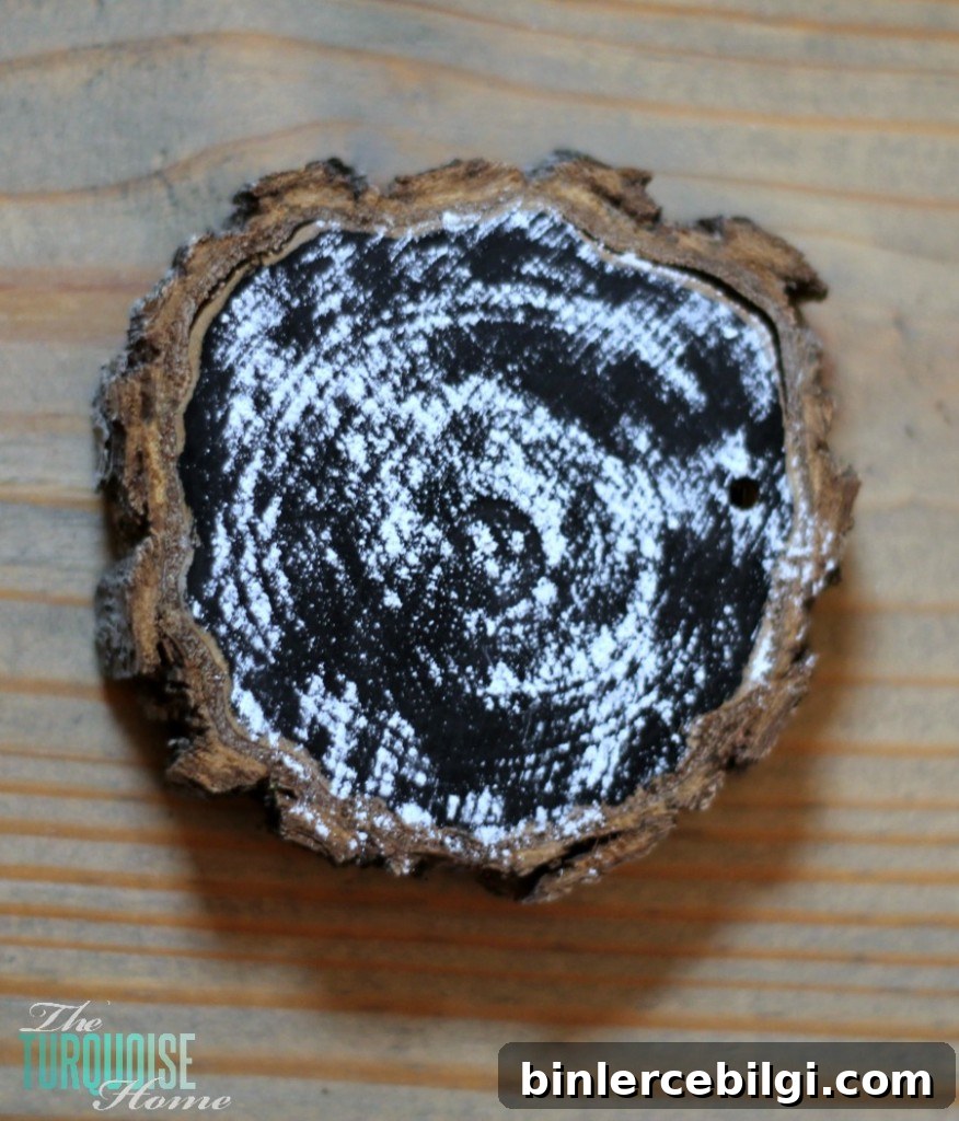 Chalkboard Wood-Slice Ornaments