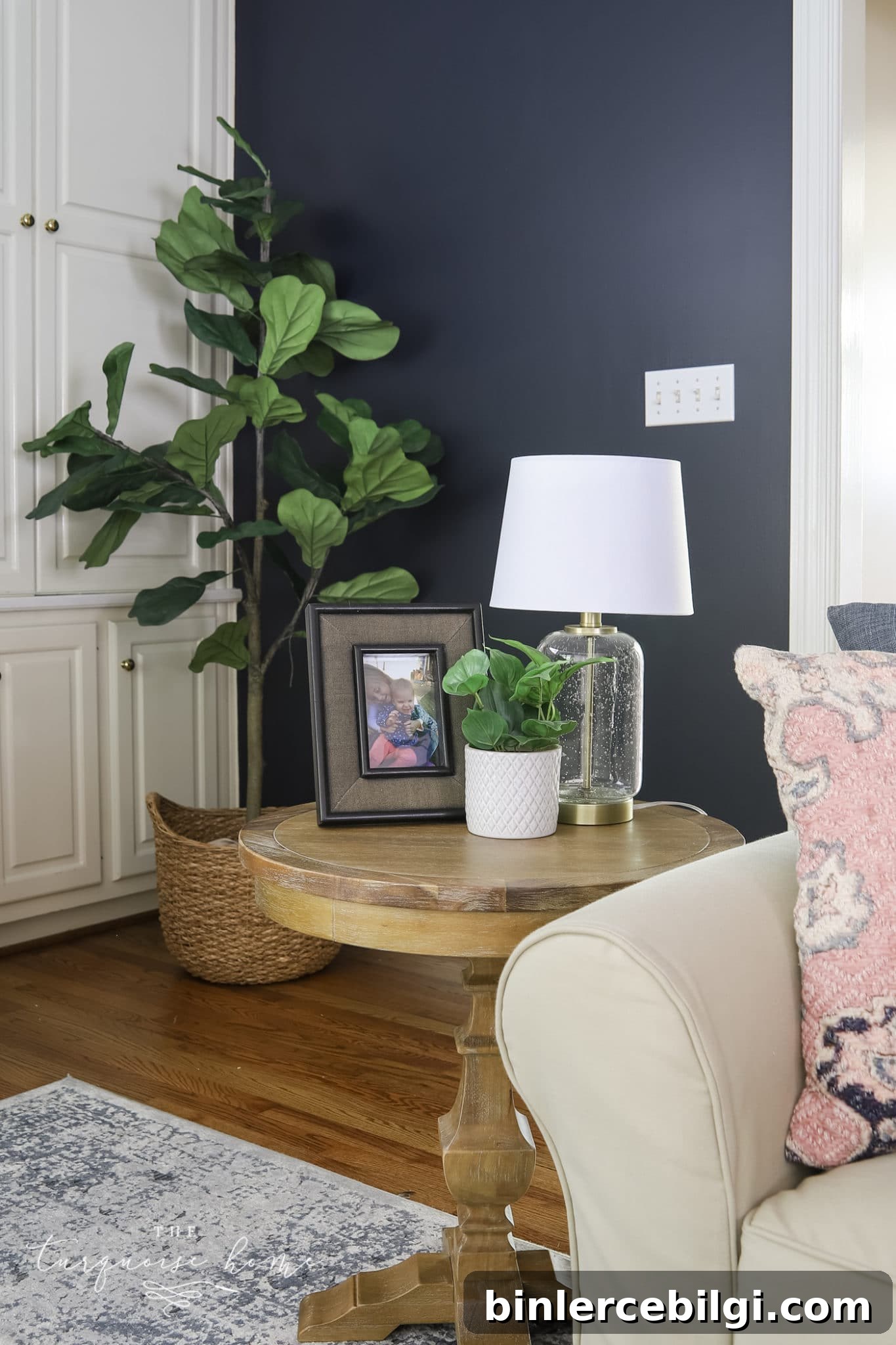 End Table Decor and faux fiddle leaf fig