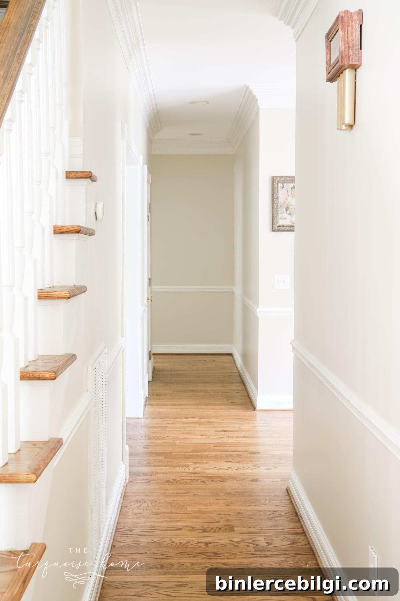 Plain Hallway Decor