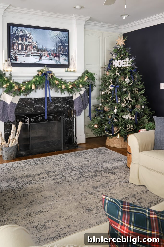 Traditional Christmas Living Room Decor Ideas for 2020 11 Traditional Living Room Christmas Decor Ideas
