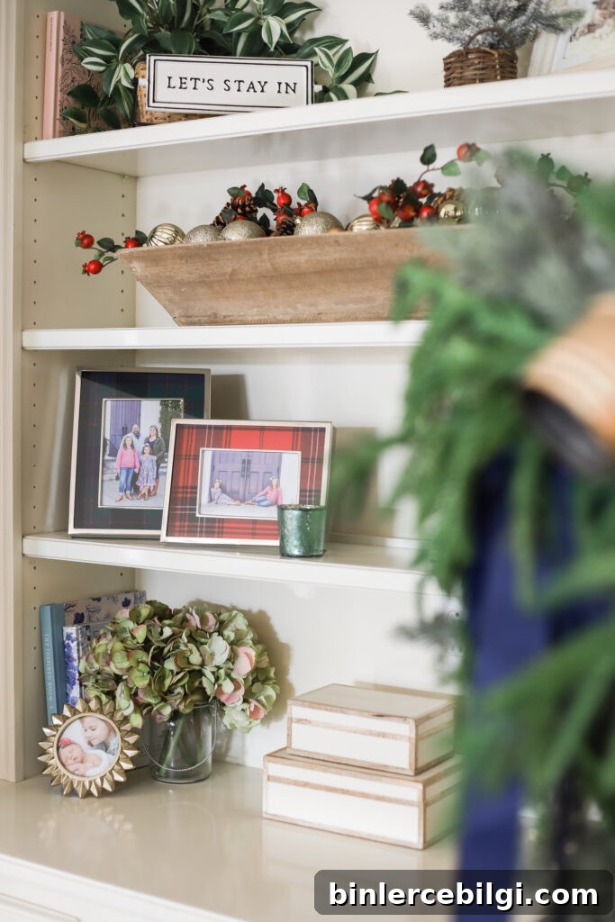 Traditional Christmas Living Room Decor Ideas for 2020 15 Built-In Christmas Shelves