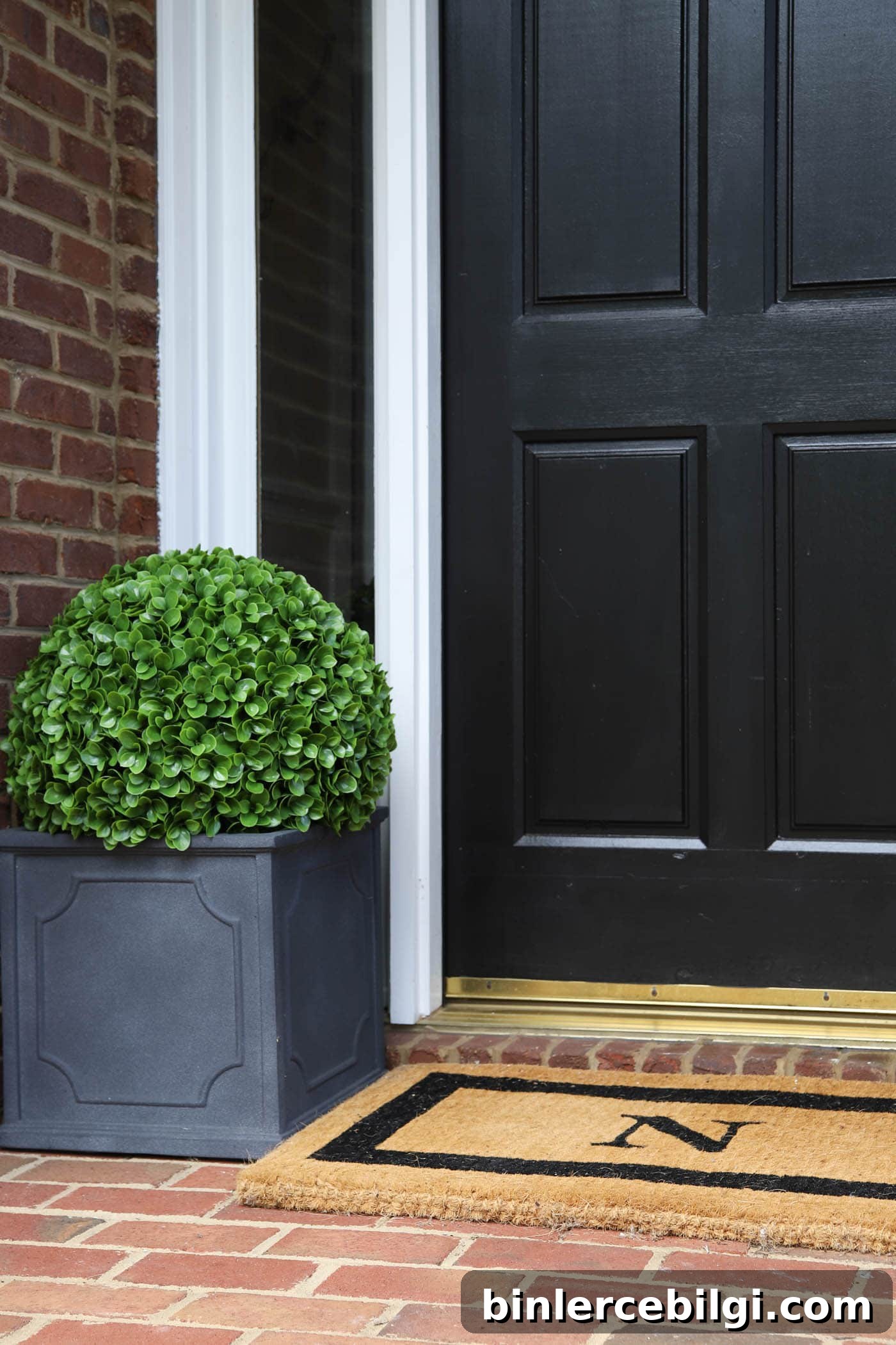 Front Porch Curb Appeal with Planters and Topiaries
