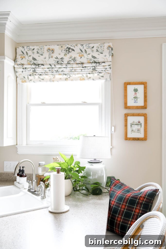 Holiday Kitchen Sink & Corner
