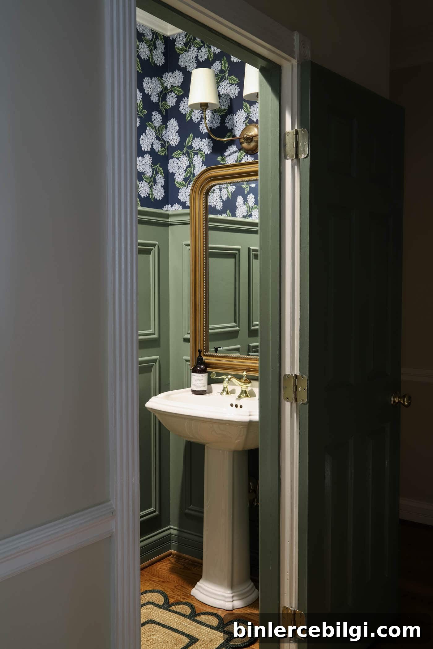 Blue Green Powder Bath