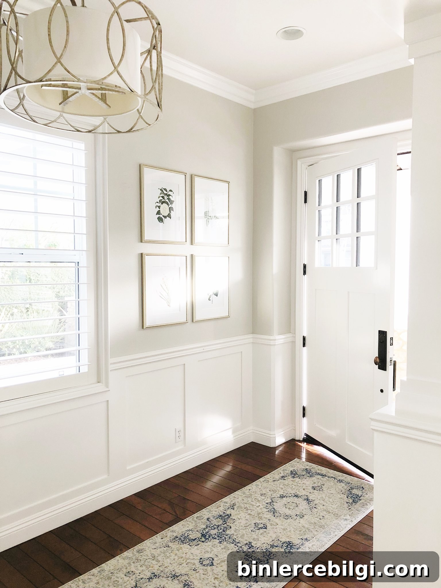 Pale Oak Entry Way