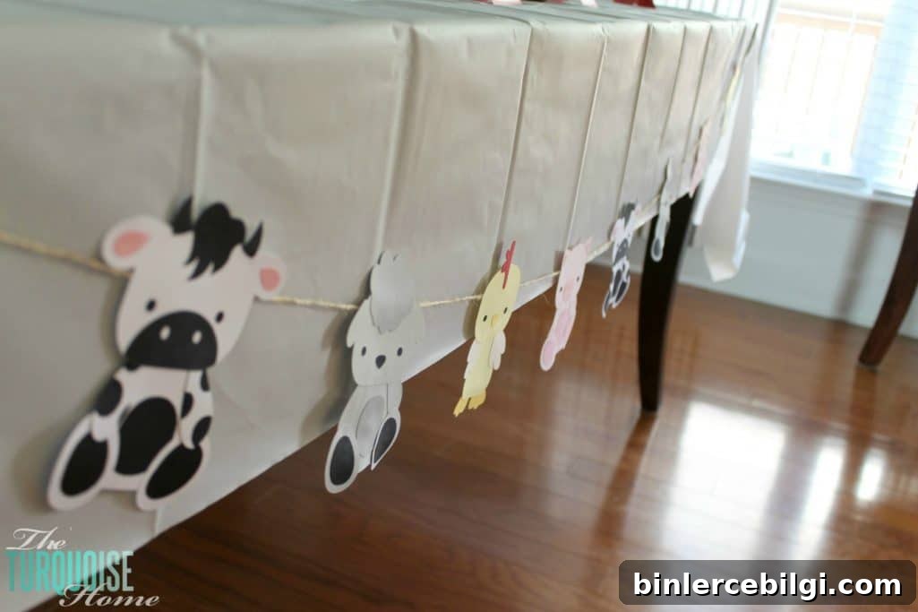 Barnyard Animal Birthday Party {with cute paper banner tutorial} #diy #party #barnyard
