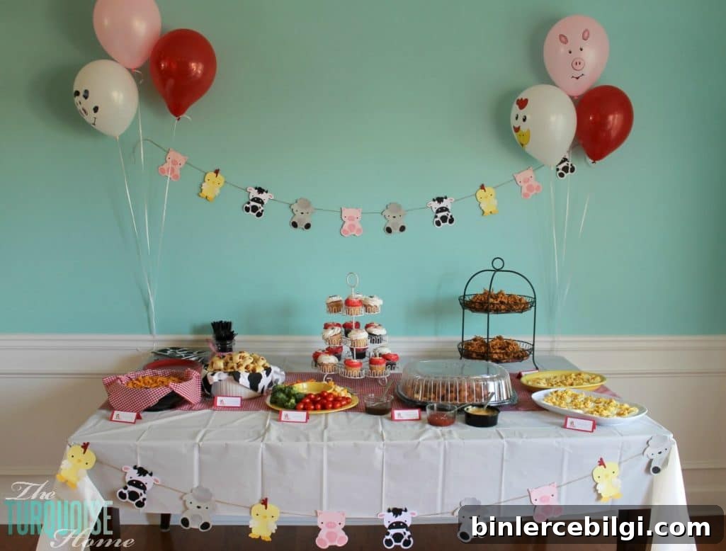 Barnyard Animal Birthday Party {with cute paper banner tutorial} #diy #party #barnyard