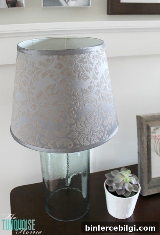 How to Easily Recover a Lamp Shade #DIY