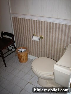 Master bathroom before 2
