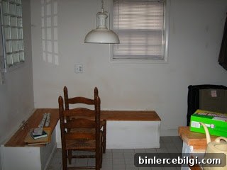 Dining room before renovation