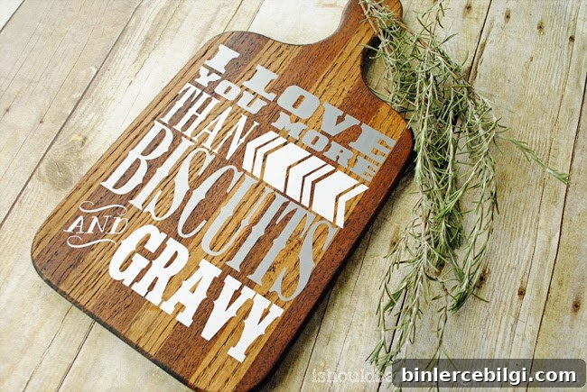 DIY Biscuits and Gravy Cutting Board Sign