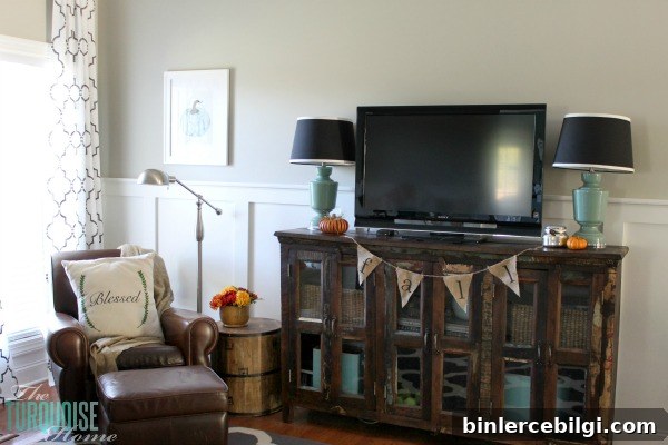 Turquoise and Orange Fall Home Tour | TheTurquoiseHome.com