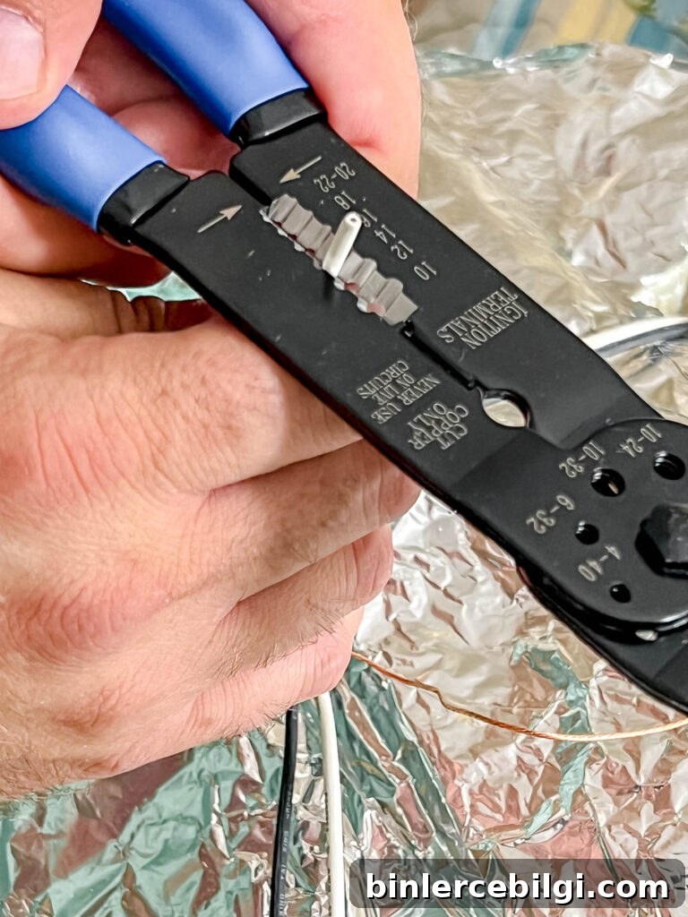 Remove rubber coating on wires