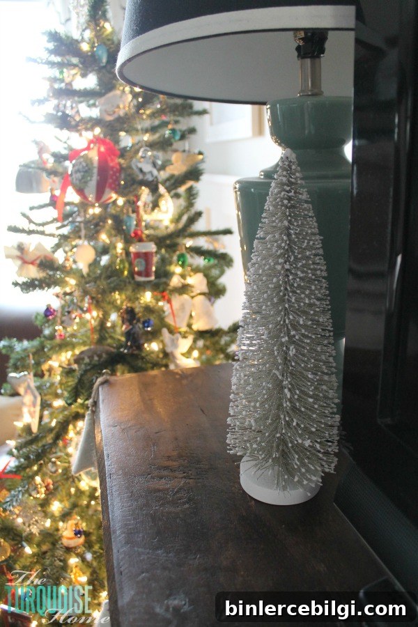 Simple Winter and Christmas Decor in the Living Room | TheTurquoiseHome.com