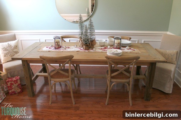 Simple and Rustic Christmas Dining Room | TheTurquoiseHome.com